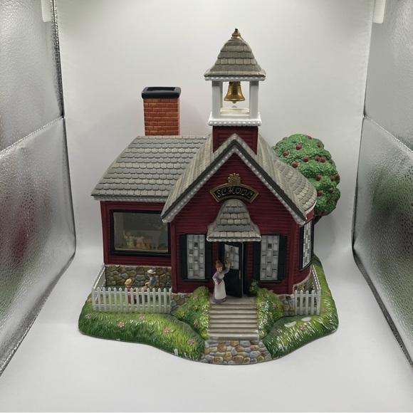 PartyLite Olde World Village Tea Light House #5 School House Exclusive - Picture 2 of 16